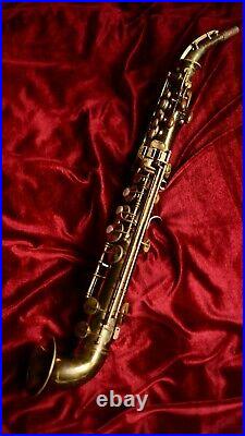 1924 King Saxello Soprano Saxophone! Beautiful instrument