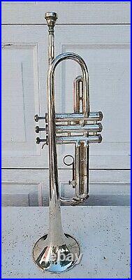 Buescher Aristocrat Silver Plate Beginner Trumpet Mouthpiece And Case Bundy