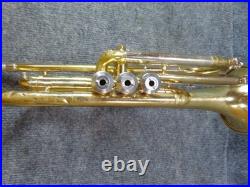 Conn Director Bb Cornet Beginner Student School Band Case Mouthpiece