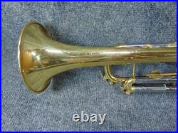Conn Director Bb Trumpet Beginner Student School Band Case Mouthpiece