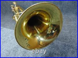Conn Director Bb Trumpet Beginner Student School Band Case Mouthpiece