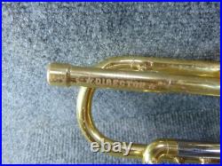 Conn Director Bb Trumpet Beginner Student School Band Case Mouthpiece