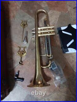 Conn trumpet Plus Accessories & Case