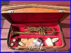 E Benge Trumpet Chicago #2747 ML Bore Bb Professional Jazz with VTG Case MP Mutes