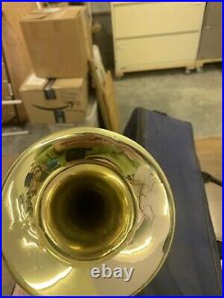 Getzen 300Series Brass Gold Trumpet No Mouthpiece and Travel Case Bb