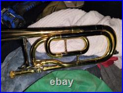 Getzen 300 Series Bb Trumpet Brass Lacquered with Case & Mouthpiece
