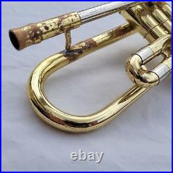 Getzen 300 Series Brass Gold Trumpet with Mouthpiece and Soft Case