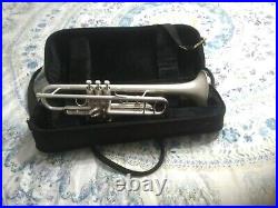 Getzen 700 Bb Trumpet with satin silver finish