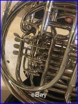 Holton DOUBLE FRENCH HORN. Silver Nickle finishing. F & Bb Sides
