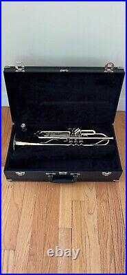 Holton USA T602 Trumpet with Case And Vacchiano 3D Mouthpiece