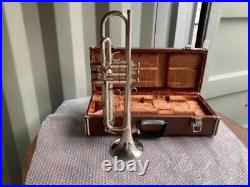 ICA MUSICAL Trumpet with Hard Case Mouthpiece Musical Instruments Golden Finish