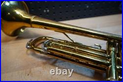King 601 Bb Trumpet Brass Lacquered 3 Piston Gold with Mouthpiece