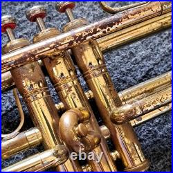 King 601 Bb Trumpet Lacquered Brass, Case included