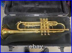 King 601 Trumpet with Carrying Case No Mouth Piece