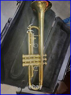 King 601 Trumpet with Carrying Case No Mouth Piece