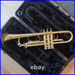 King Bb Trumpet Brass Lacquered Gold Jazz 3 Valves Hook with Case NO MOUTHPIECE