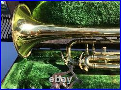 King Super 20 S2 1048 Trumpet with Hard Shell Case NICE