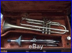 May $ale Beautiful Martin Committee Vintage Silver Matte Cool Trumpet Case Mp