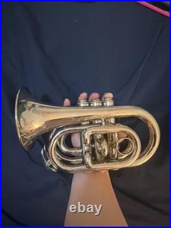 Mendini By Cecilio MPT-L Pocket Trumpet 5772 With Mouthpiece/Case NICE