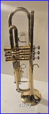 NEW! Mendini Cecilio Trumpet With Case & Xtras
