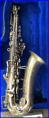 Nice Vintage 1941 Buescher Aristocrat Big B Alto Saxophone with Case