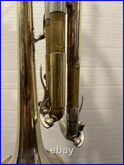 Olds Studio Bb trumpet, vintage. Los Angeles on the bell. 2 metal bell. Solid