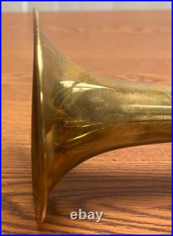Olds ambassador trumpet Stamped 76869 los angeles 1952 With Case