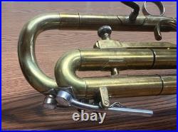 Olds ambassador trumpet Stamped 76869 los angeles 1952 With Case