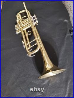 Orlando Deluxe Trumpet made in U. S. A. With7C Mouthpiece and good case