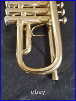 Orlando Deluxe Trumpet made in U. S. A. With7C Mouthpiece and good case