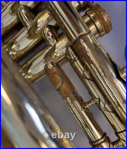 Quality! King U. S. A. Model 1124 Marching Baritone Horn + Case