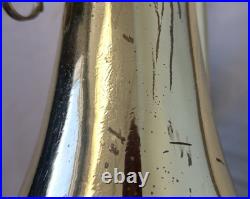 Quality! King U. S. A. Model 1124 Marching Baritone Horn + Case