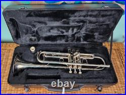 Signature Trumpet 0875944