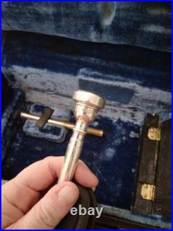 Signet Piccolo Trumpet, 2 pipes, case, mouthpiece, very good condition