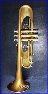 Taylor Chicago Custom Bb Trumpet. Gold lacquer. Amazing tone