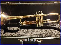 The Martin Trumpet Imperial Elkart Indiana. Case, 2 mp