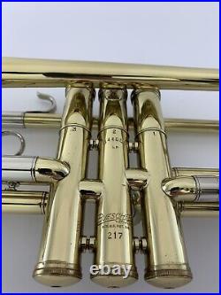 Trumpet BUESCHER The 400 Lightweight Model 217 Trumpet & Original Case