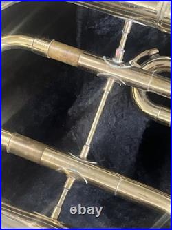 VINTAGE 1952 FA REYNOLDS EMPEROR BARITONE HORN +Hard Case +mouth Piece +valf Oil
