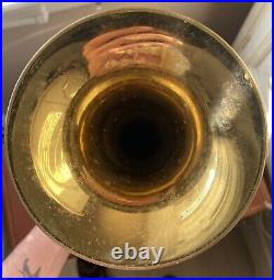 Vintage 1950s Getzen Super Deluxe Tone Balanced Pro Trumpet Beautiful Horn