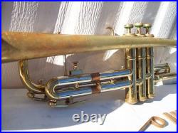 Vintage BESSON 2 20 BRASS TRUMPET COLLEGIATE BY HOLTON MOUTHPIECE Made England