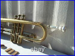 Vintage BESSON 2 20 BRASS TRUMPET COLLEGIATE BY HOLTON MOUTHPIECE Made England