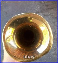 Vintage BESSON 2 20 BRASS TRUMPET COLLEGIATE BY HOLTON MOUTHPIECE Made England