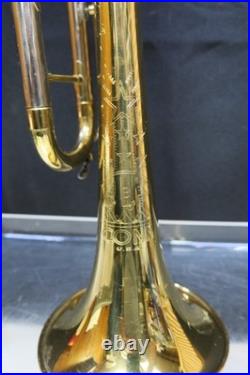 Vintage Conn Director Trumpet withMouthpiece, Mute and Case Shooting Stars