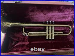 Vintage FULLY FUNCTIONAL Elkhart Trumpet- Good Condition- Comes With Mouthpeice