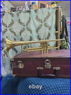 Vintage Holton Collegiate Trumpet with Case Vintage Holton Collegiate Trumpet with Case