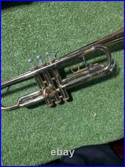 Vintage Vincent Bach Mercedes II Brass Trumpet withBach 7c Mouthpiece & Case Read