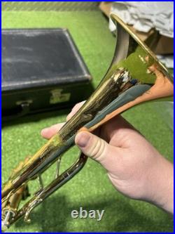 Vintage Vincent Bach Mercedes II Brass Trumpet withBach 7c Mouthpiece & Case Read