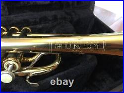 Vtg Selmer Bundy Designed by Vincent Bach Trumpet #423484 With7C Mouthpiece & Case