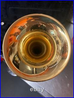 YAMAHA TRUMPET YTR200ADII ADVANTAGE. Super clean in hard case