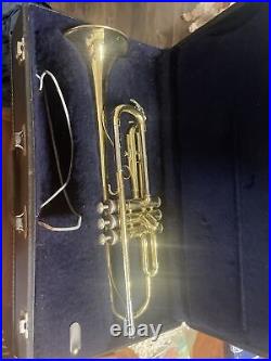 YAMAHA Trumpet with Hard Case Silver Nickel Mouthpeace